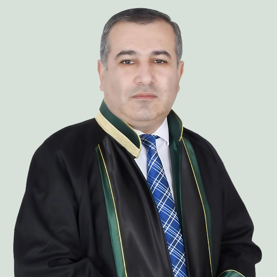 Рамиль Гасанов – Адвокат в Баку, Азербайджан